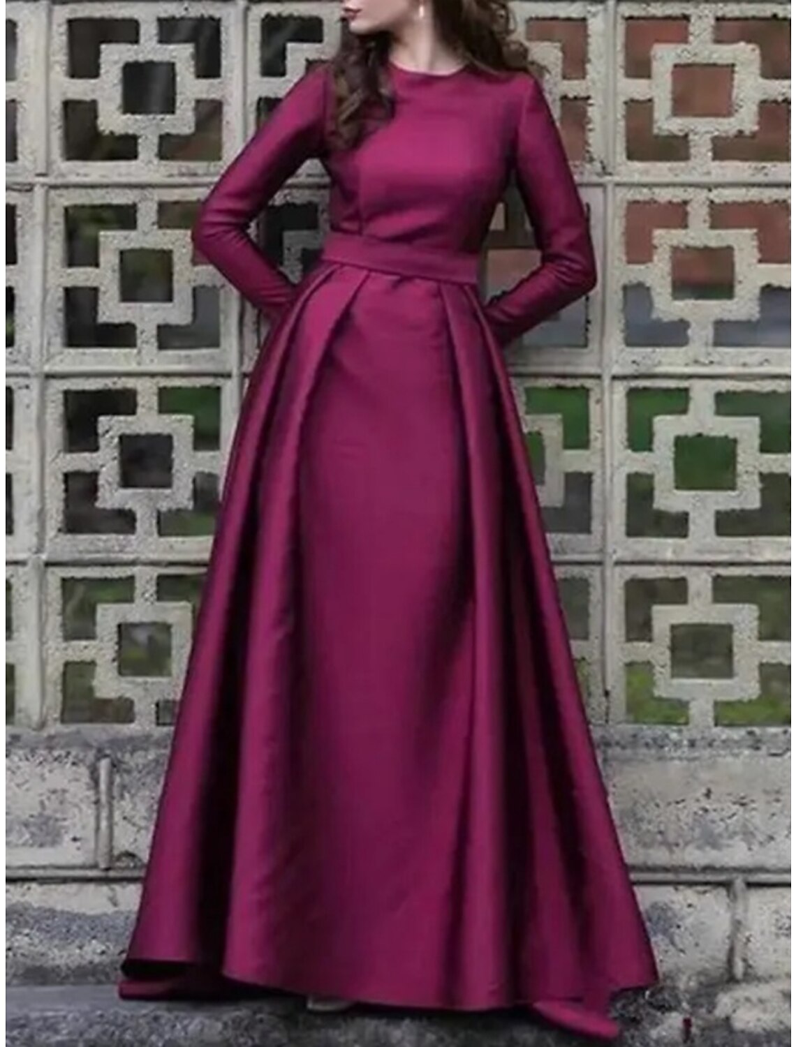 A-Line Mother of the Bride Dress Wedding Guest Elegant Jewel Neck Sweep / Brush Train Satin Long Sleeve with Ruching Solid Color