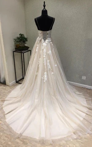Buyishang Sexy Garden Style Tulle Spaghetti Sleeveless Corset Back Wedding Dress with Appliques