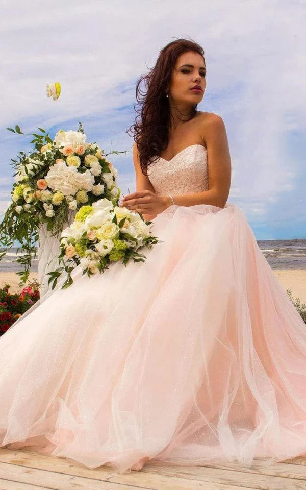 Buyishang Ball Gown Tulle Lace Satin Strapless Weddig Dress