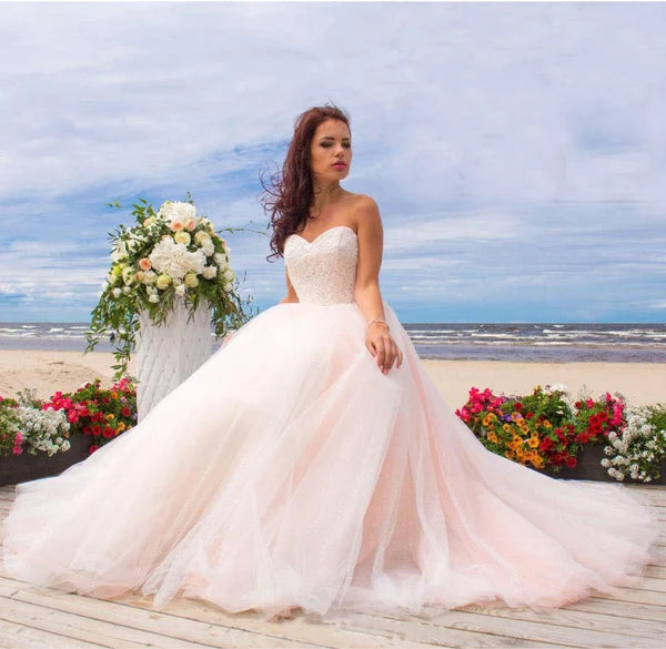 Buyishang Ball Gown Tulle Lace Satin Strapless Weddig Dress