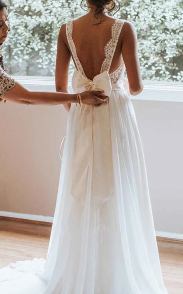 Buyishang Bohemian A Line Sweep-Train Chiffon Lace Scalloped Sleeveless Wedding Dress