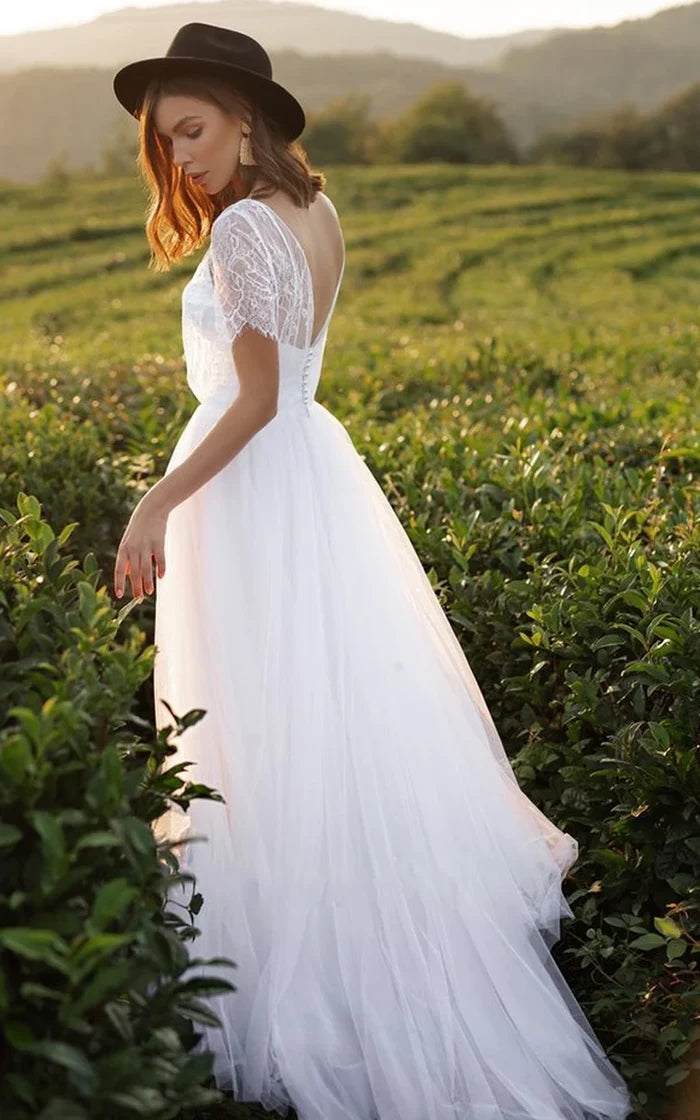 Buyishang Bohemian A Line Lace Tulle Jewel Short Sleeve Wedding Dress with Ruffles