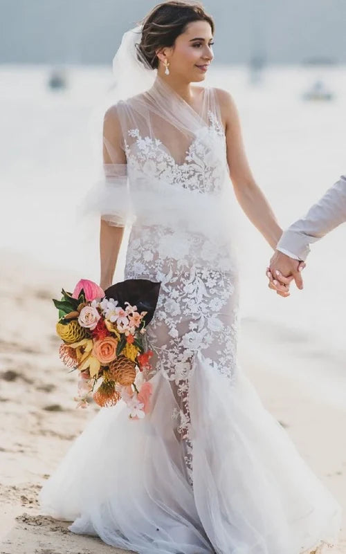 Buyishang Boho Mermaid Vintage Beach V-neck Ethereal Fairy Wedding Dress with Lace Appliques