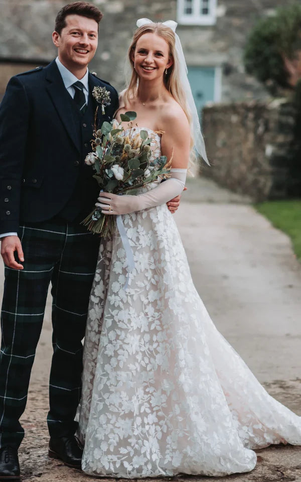 Buyishang Boho Strapless Garden Marriage Dress A-Line with White Appliques Lace Sweep Train