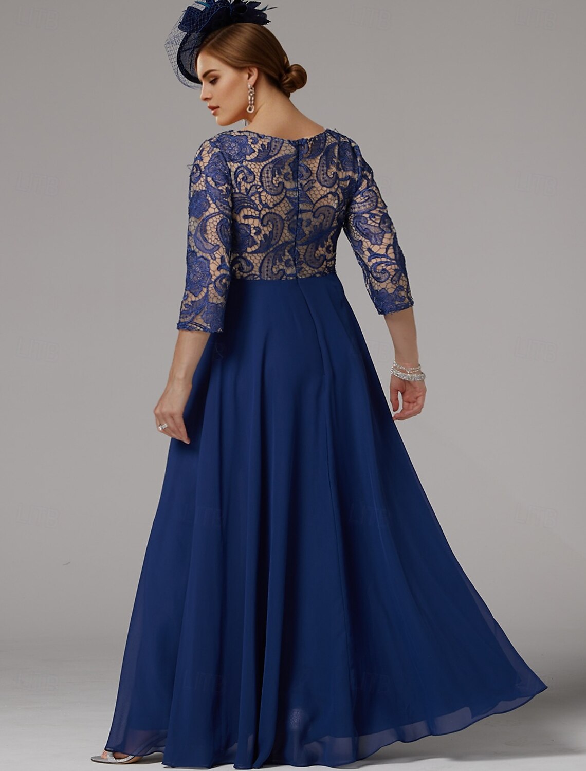 Buyishang A-Line Plus Size Curve Dress Mother of the Bride Dress Elegant Jewel Neck Floor Length Chiffon 3/4 Length Sleeve with Lace Appliques