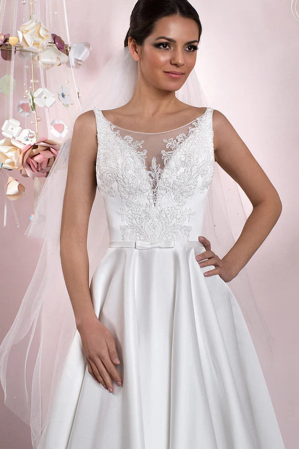 Buyishang A-Line Illusion Neck Sleeveless Floor-Length Satin Wedding Dress With Pleats