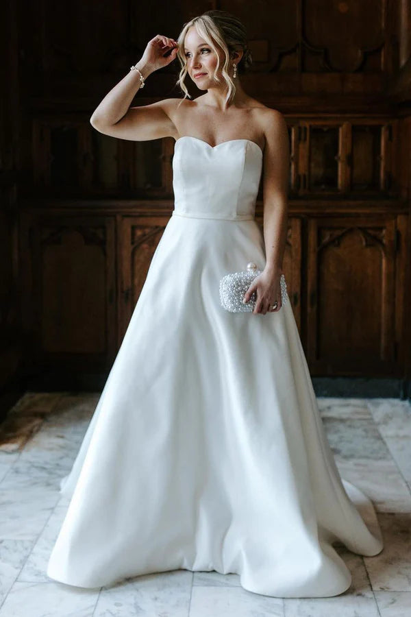 Buyishang A-Line Sweetheart White Satin Wedding Dresses