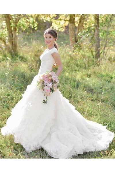 Buyishang V-neck Ruffles Tiered Skirt A-line Lace Organza Wedding Dress with Cap Sleeves