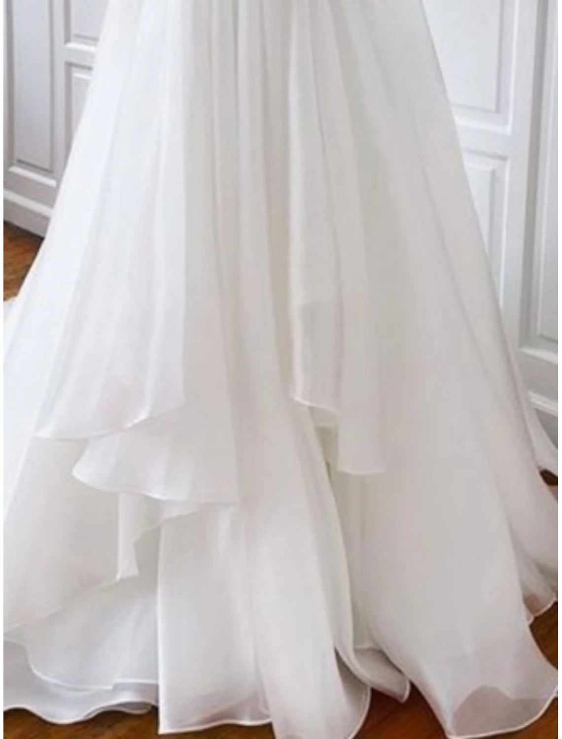 Buyishang Casual Simple Wedding Dresses Wedding Dresses Sheath Camisole Sleeveless Court Train Chiffon Bridal Gowns With Pleats