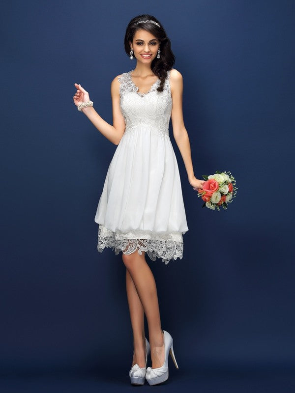 A-Line/Princess V-neck Lace Sleeveless Short Bridesmaid Dresses
