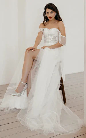 Buyishang Bohemian A Line Sweetheart Sweep Train Wedding Dress with Split Front