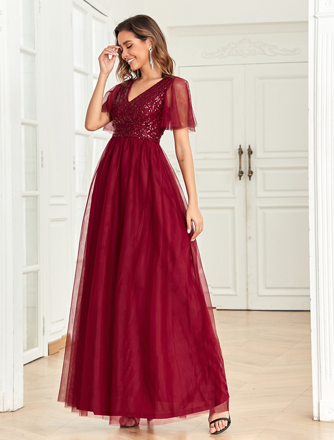 A-Line Party Dresses Empire Dress Party Wear Wedding Party Floor Length Short Sleeve V Neck Tulle V Back with Glitter Sequin