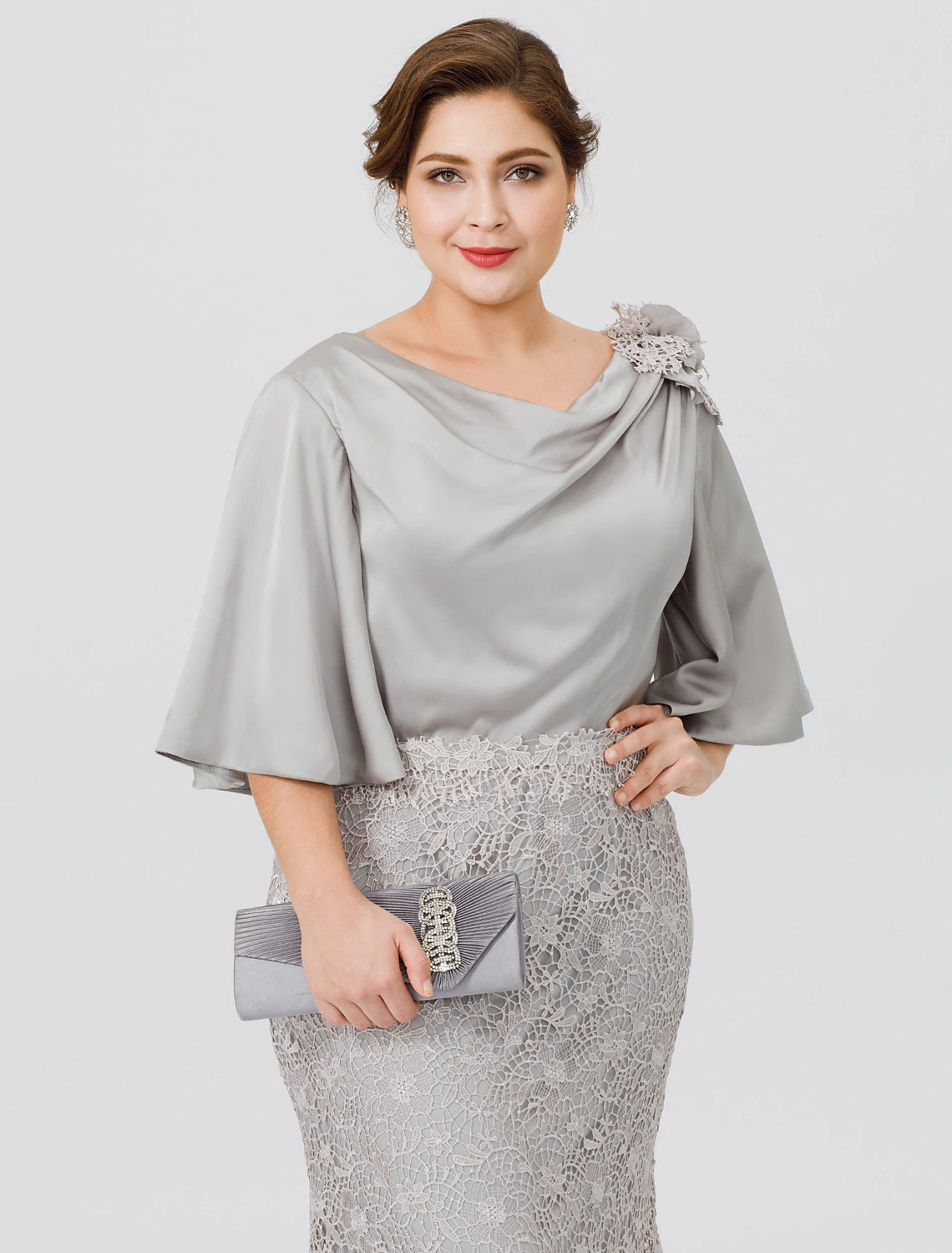 Mermaid / Trumpet Mother of the Bride Dress Plus Size Sexy Cowl Neck Sweep / Brush Train Satin Chiffon Lace Over Satin Half Sleeve No with Appliques