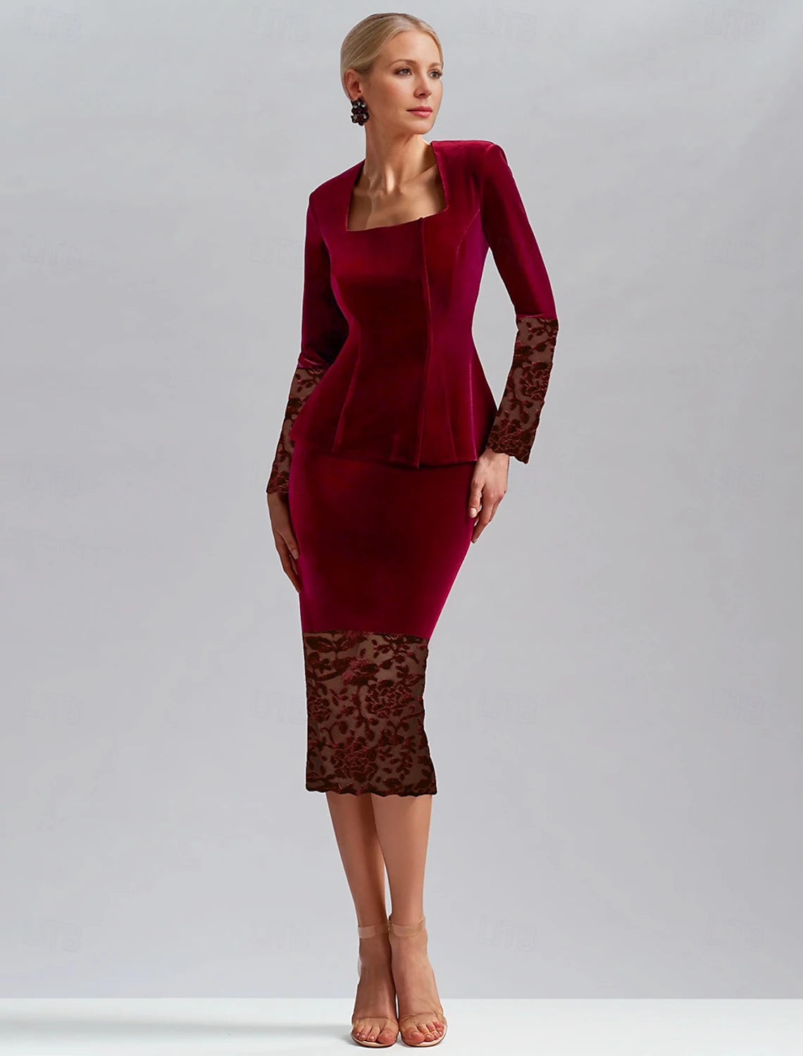 Buyishang Sheath / Column Dress Suit Mother of the Bride Dress Elegant Square Neck Tea Length Velvet Long Sleeve with Solid Color