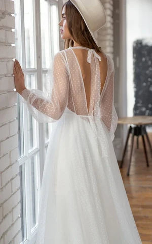 Buyishang Elegant A Line Chiffon Bateau Long Sleeve Wedding Dress with Beading