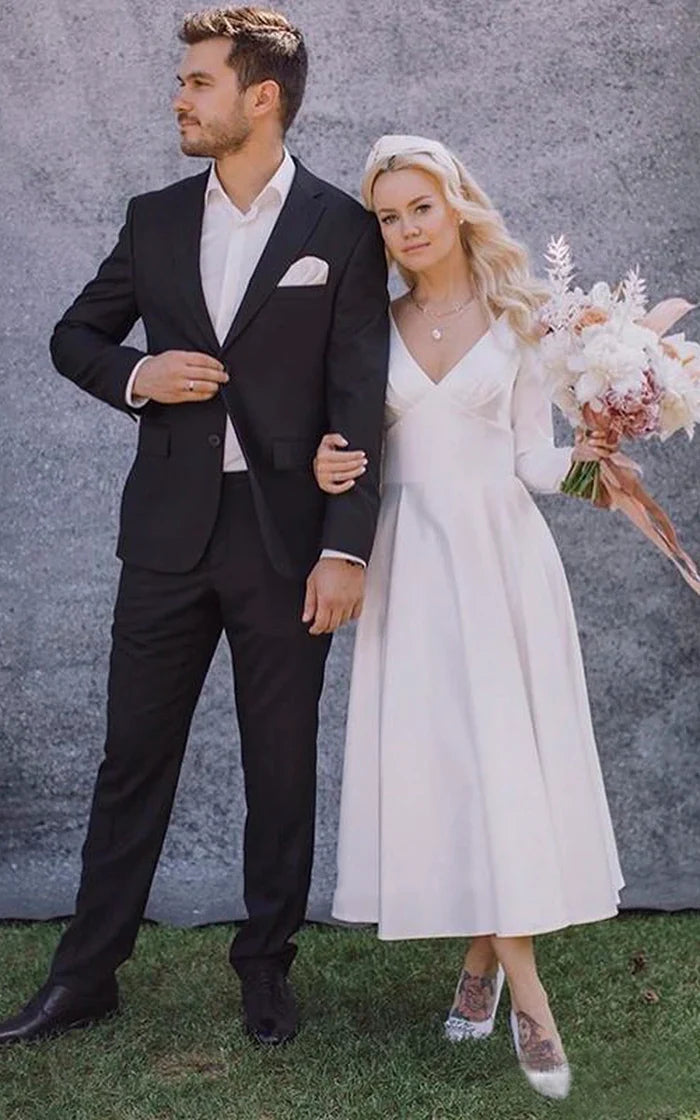 Buyishang Elegant V-neck Satin A-line Long Sleeve Wedding Dress With Pleats