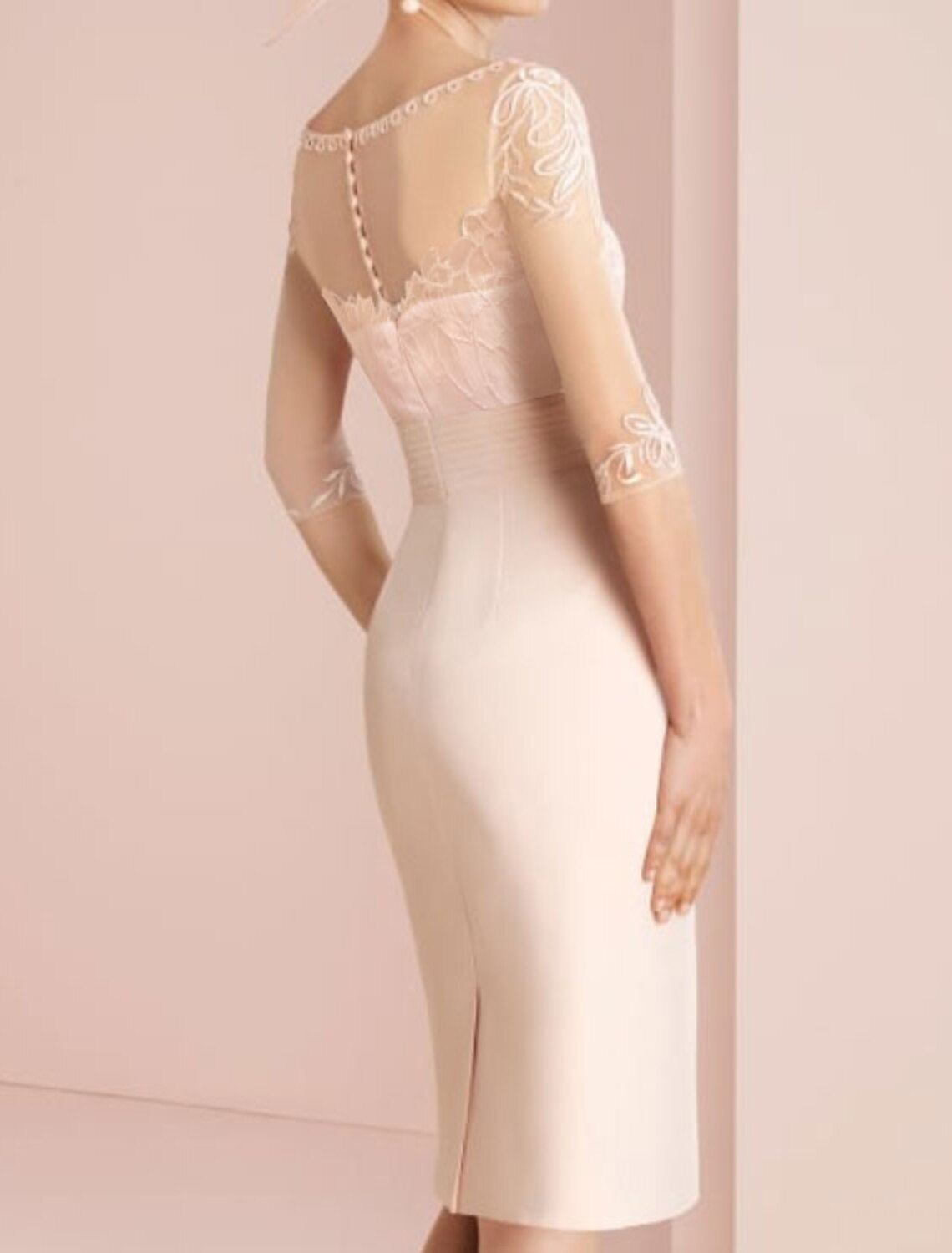 Sheath / Column Mother of the Bride Dress Elegant Illusion Neck Jewel Neck Knee Length Chiffon 3/4 Length Sleeve with Pleats Embroidery