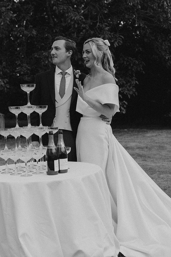 Buyishang Mermaid Off the Shoulder White Satin Wedding Dresses