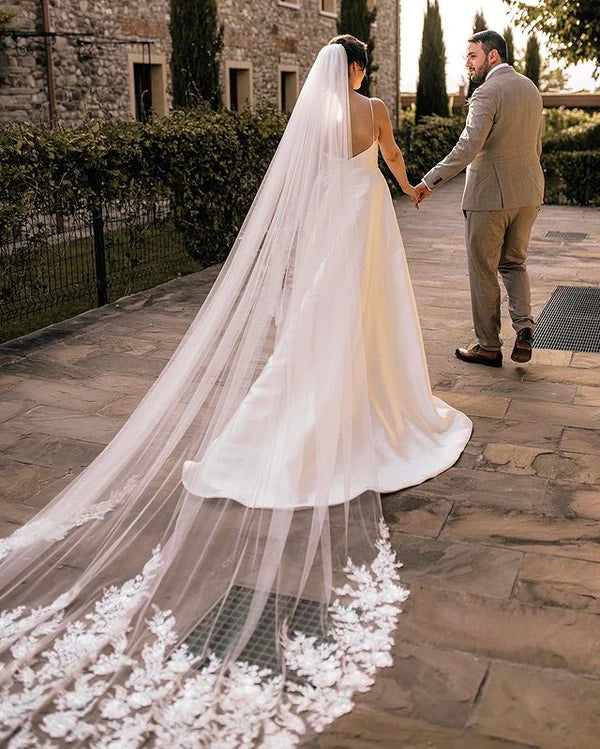 Buyishang A Line V Neck Straps Satin Wedding Dresses