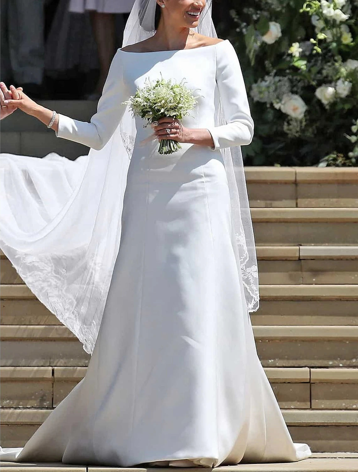 Hall Royal Style Formal Wedding Dresses Mermaid / Trumpet Off Shoulder Long Sleeve Chapel Train Satin Bridal Gowns With