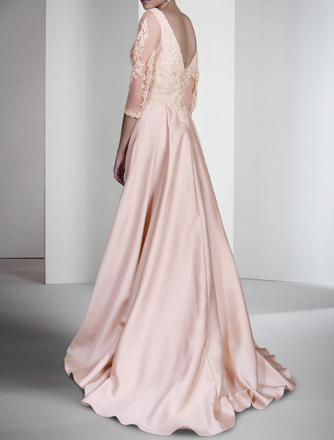 Sheath / Column Mother of the Bride Dress Formal Wedding Guest Elegant V Neck Sweep / Brush Train Satin Lace Sequined Half Sleeve with Appliques