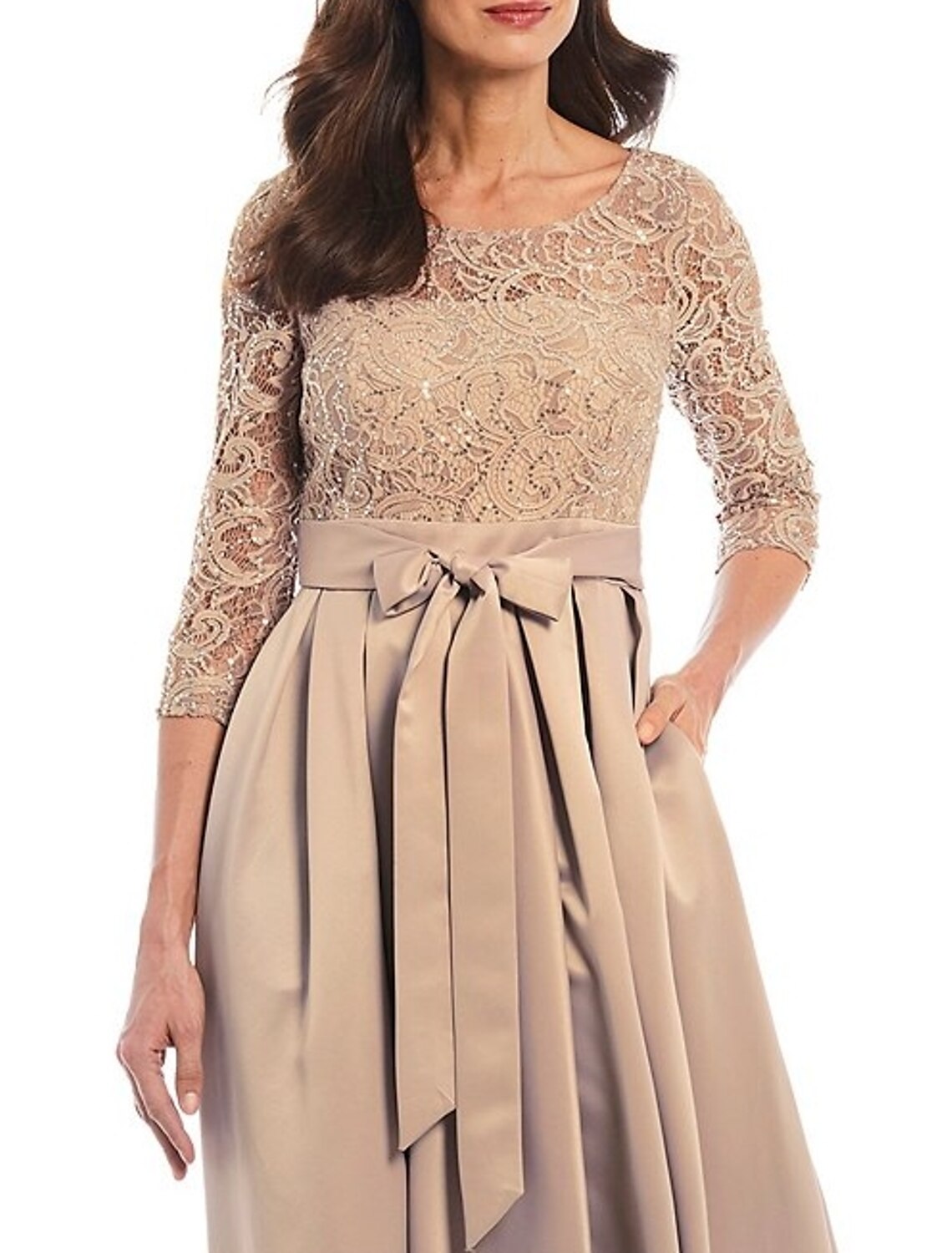 A-Line Mother of the Bride Dress Elegant High Low Jewel Neck Asymmetrical Satin Lace 3/4 Length Sleeve with Bow(s) Pleats