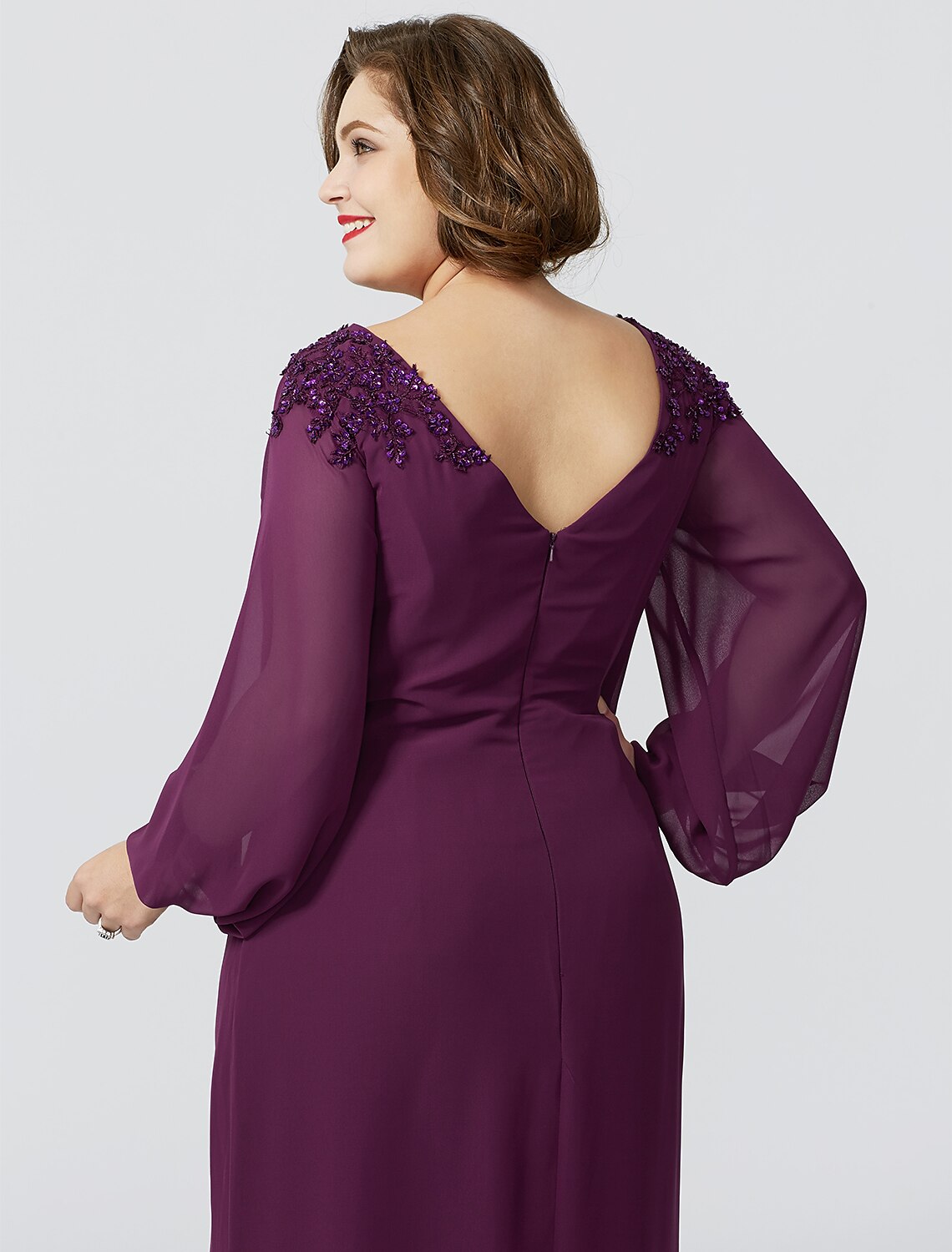 Sheath / Column Mother of the Bride Dress Formal Classic & Timeless Elegant & Luxurious Plus Size Bateau Neck Floor Length Chiffon Long Sleeve No with Beading Appliques