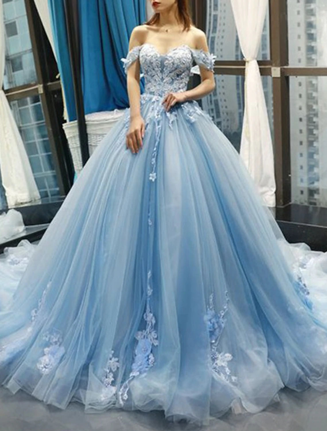 Ball Gown Prom Dresses Floral Wedding Dress Court Train Short Sleeve Sweetheart Lace with Pleats Appliques