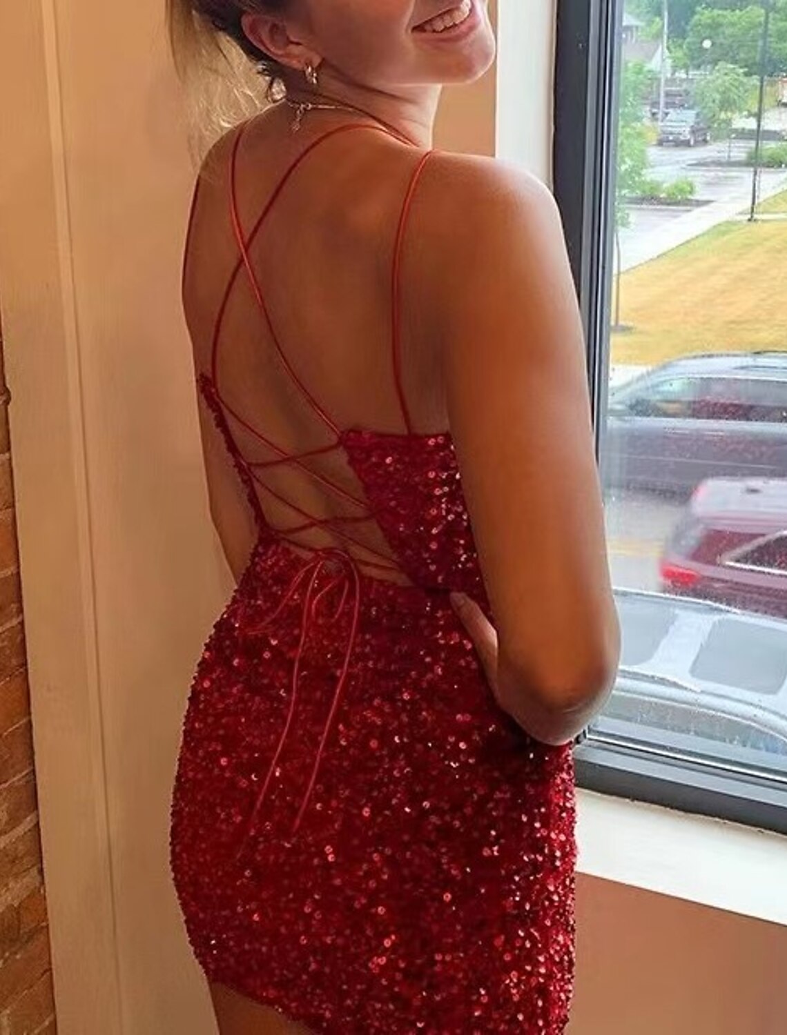 Sheath / Column Homecoming Dresses Sparkle & Shine Dress Graduation Cocktail Party Short / Mini Sleeveless Sweetheart Cotton Backless with Glitter Criss Cross Sequin