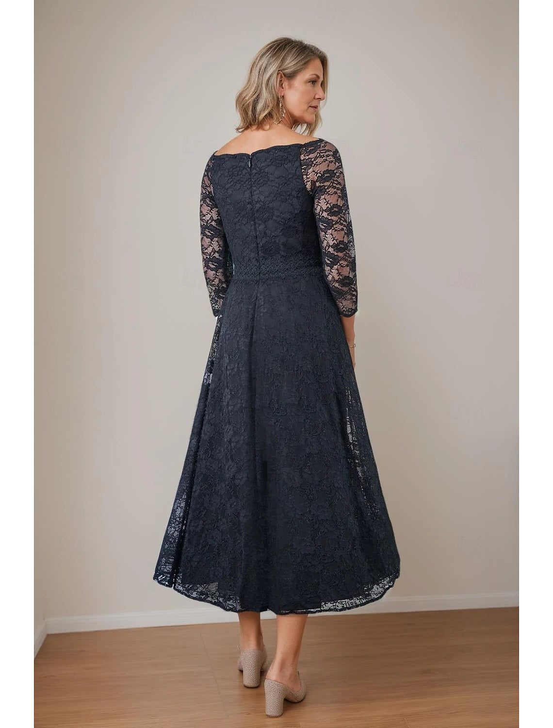 Buyishang A-Line Mother of the Bride Dress Elegant V Neck Tea Length Lace 3/4 Length Sleeve with Lace free custom size