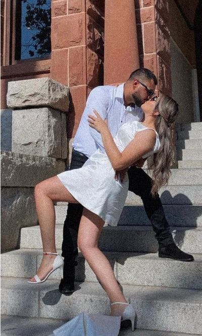 Buyishang A-Line Satin V-Neck Short Wedding Dress with Large Bow