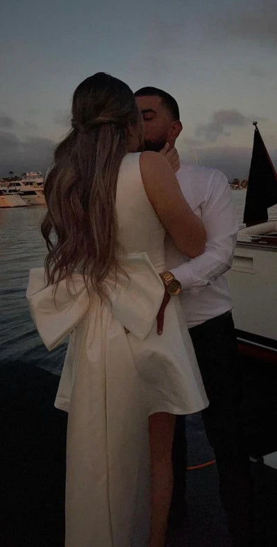 Buyishang A-Line Satin V-Neck Short Wedding Dress with Large Bow