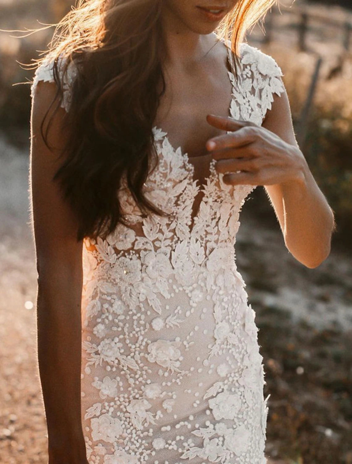 Buyishang Beach Simple Wedding Dress Mermaid V Neck Cap Sleeve Court Train Lace Bridal Gowns With Appliques