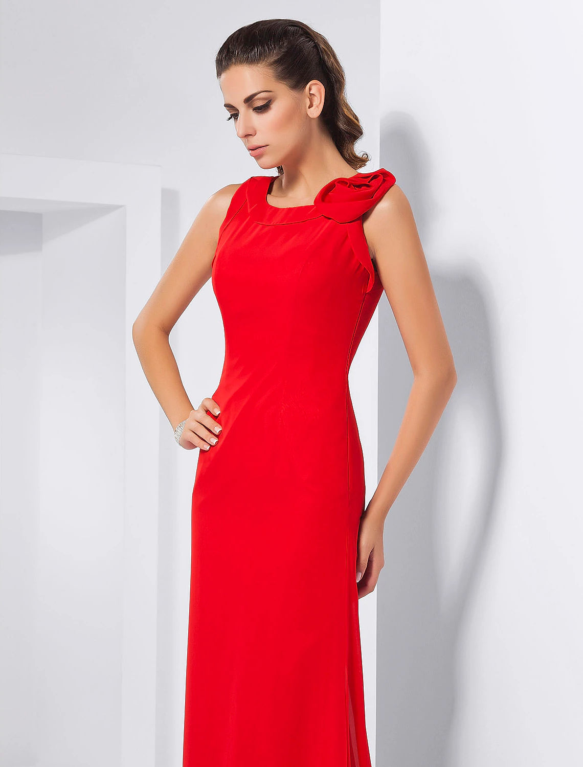 Sheath / Column Celebrity Style Minimalist Elegant Prom Formal Evening Military Ball Dress Jewel Neck Sleeveless Floor Length Chiffon with Flower