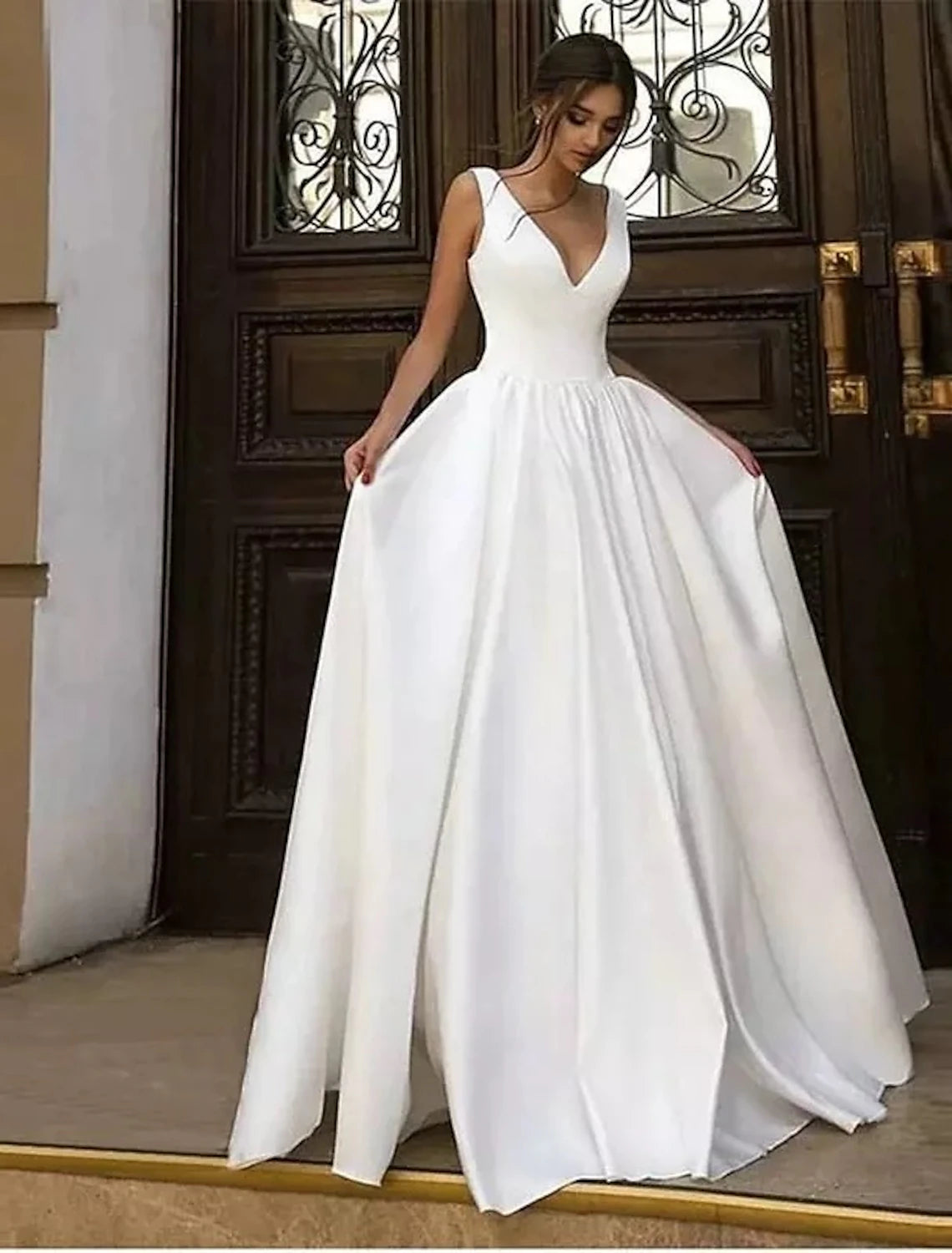 Reception Casual Formal Wedding Dresses A-Line V Neck Sleeveless Floor Length Satin Bridal Gowns With Pleats Solid Color Summer Fall Wedding Party  Women's Clothing