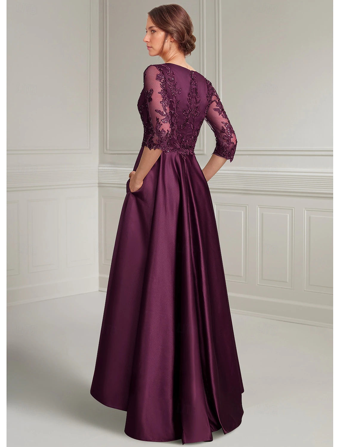 Buyishang Purple A-Line Mother of the Bride Dress Elegant Vintage V Neck Asymmetrical Satin Long Sleeve with Lace Appliques Solid Color