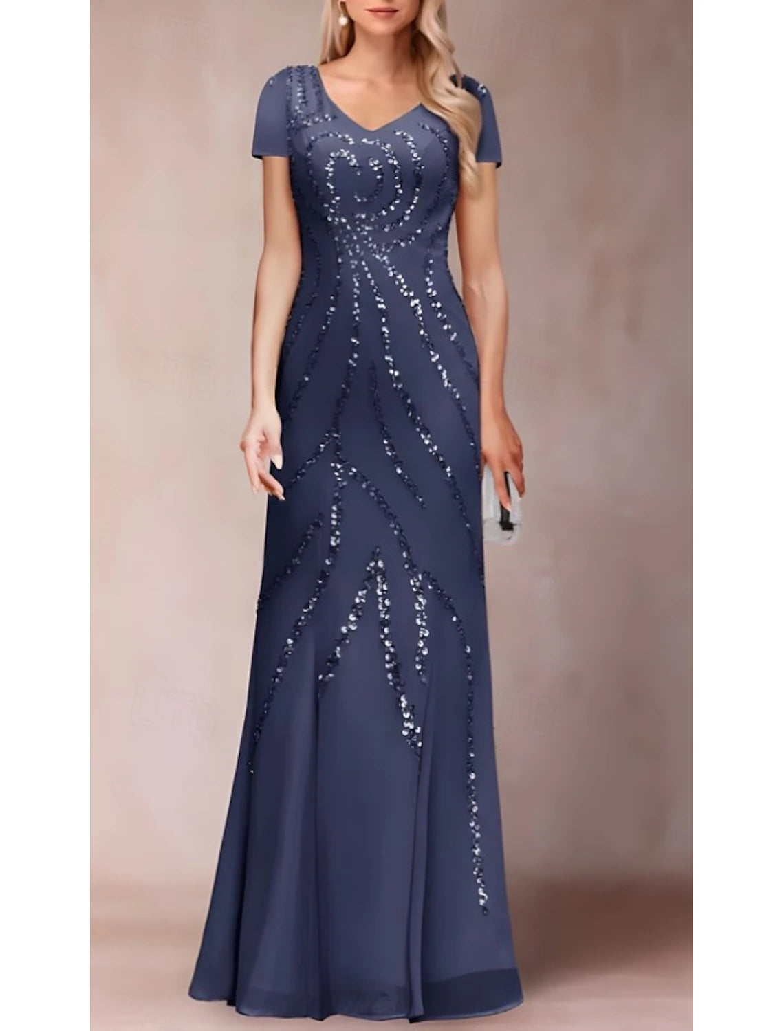 Buyishang Two Piece Sheath / Column Dress Suit Mother of the Bride Dress Elegant Sparkle & Shine V Neck Floor Length Chiffon Sequined Short Sleeve with Sequin