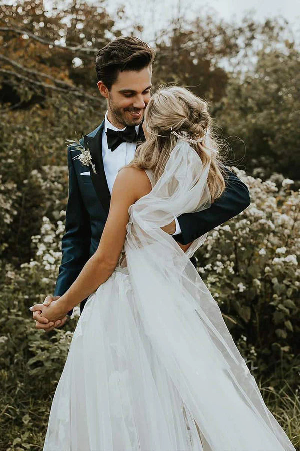 Buyishang Marvelous V-neck A-Line Wedding Dress Tulle Appliques Rustic Wedding Dress