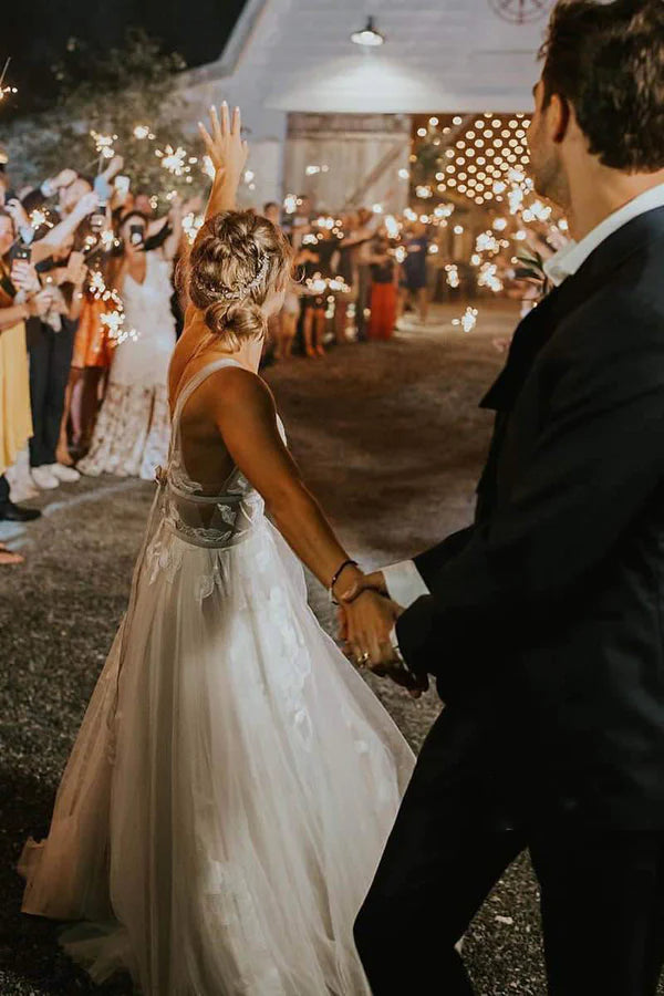 Buyishang Marvelous V-neck A-Line Wedding Dress Tulle Appliques Rustic Wedding Dress