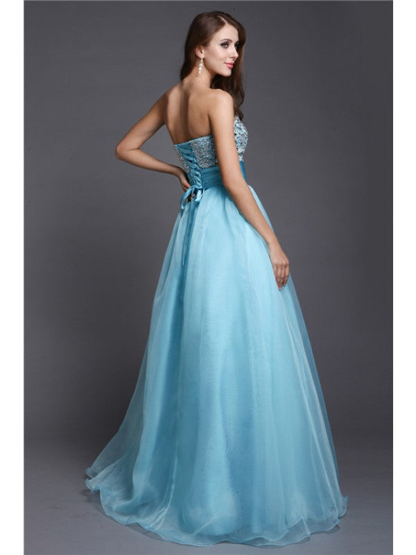 A-Line/Princess Sweetheart Beading Sleeveless Long Organza Dresses