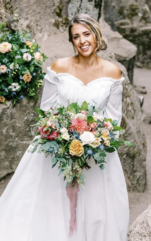 Buyishang Off-shoulder Sleeves Sweetheart Elegant Chiffon Wedding Dress with Appliques