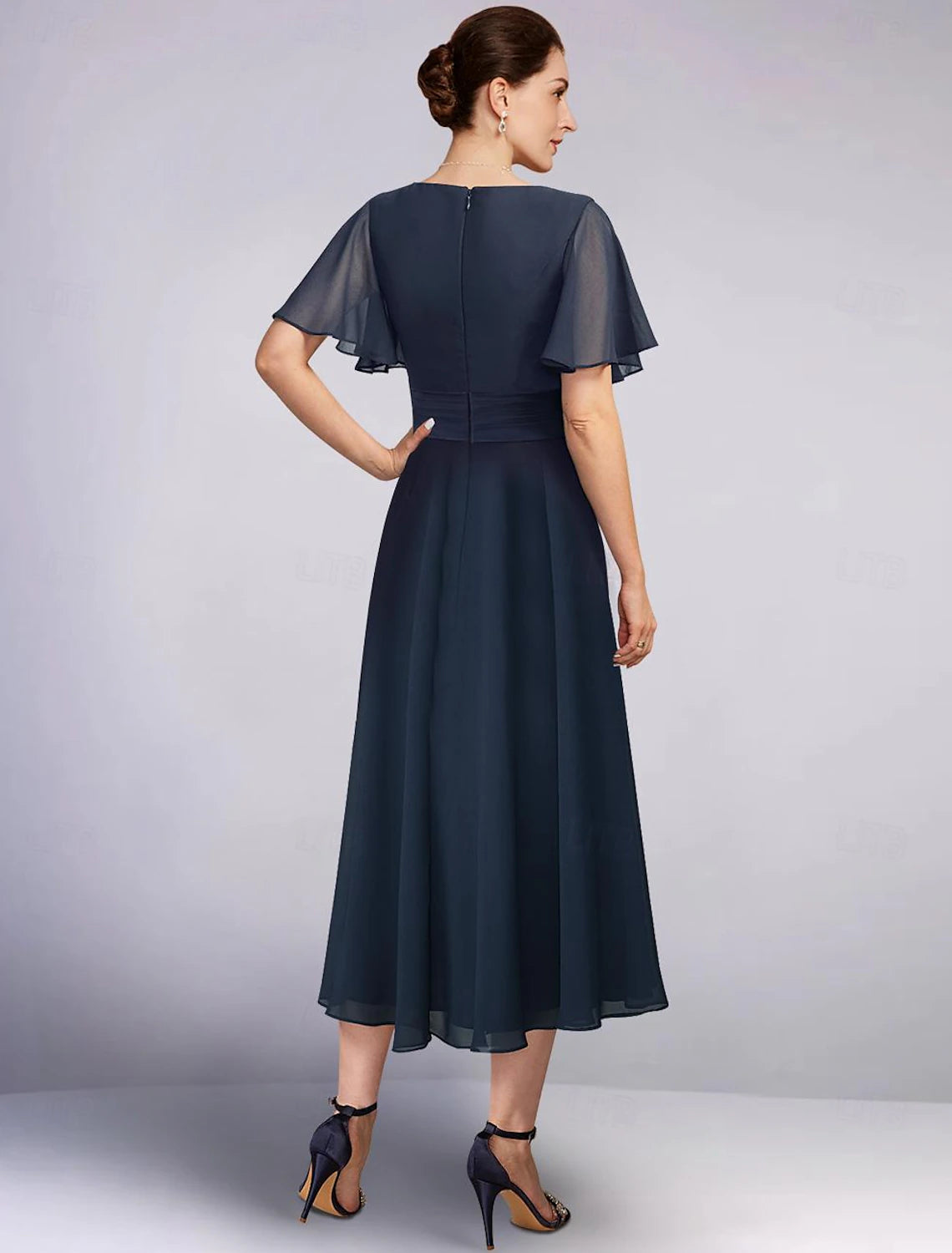 Buyishang A-Line Mother of the Bride Dress Elegant V Neck Tea Length Chiffon 3/4 Length Sleeve with Solid Color free custom size