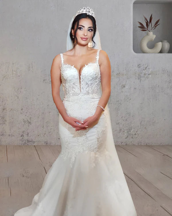 Buyishang Mermaid Long Mermaid Lace Wedding Dresses Tulle Straps with Appliques