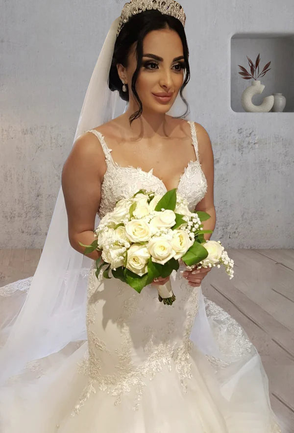 Buyishang Mermaid Long Mermaid Lace Wedding Dresses Tulle Straps with Appliques