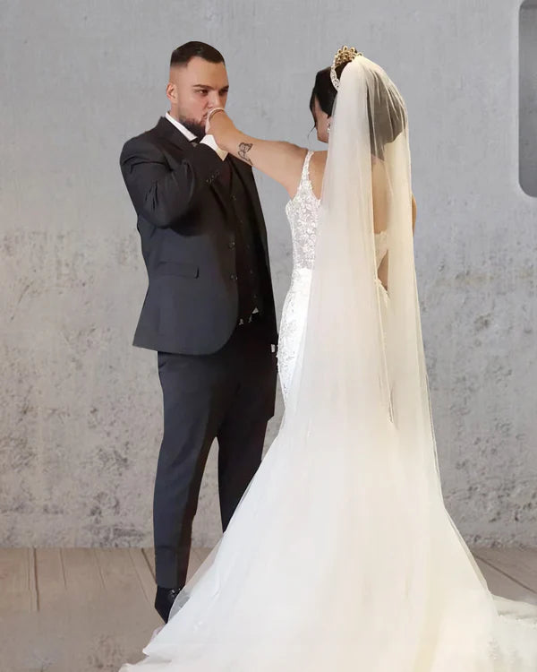 Buyishang Mermaid Long Mermaid Lace Wedding Dresses Tulle Straps with Appliques