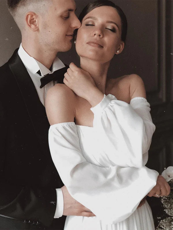 Buyishang Off the Shoulder Chiffon Beach Long-Sleeve Wedding Dresses