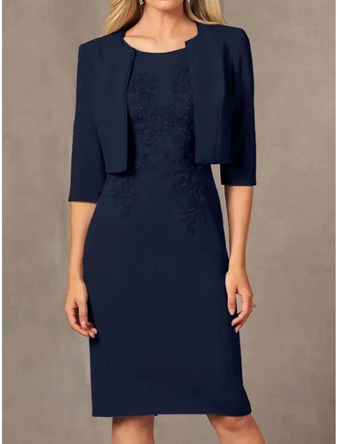 Buyishang Two Piece Sheath / Column Dress Suit Mother of the Bride Dress Elegant Simple Jewel Neck Knee Length Stretch Fabric 3/4 Length Sleeve Jacket Dresses with Embroidery Appliques