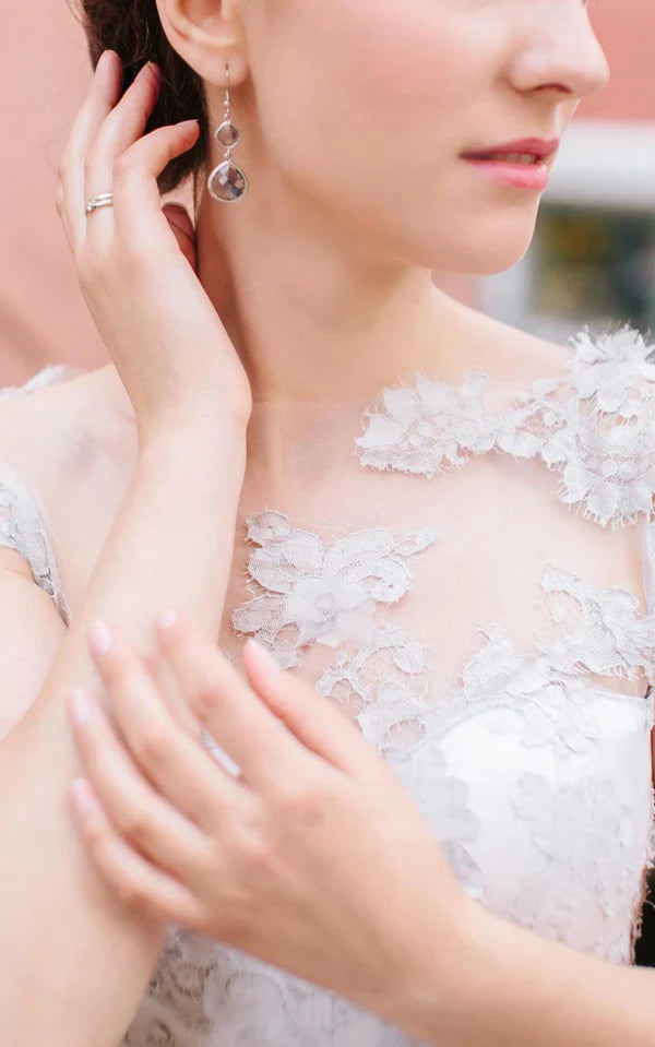 Buyishang Romantic A-Line Lace Tulle In White Shade Wedding Dress