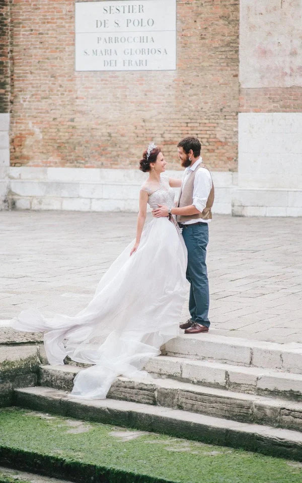 Buyishang Romantic A-Line Lace Tulle In White Shade Wedding Dress