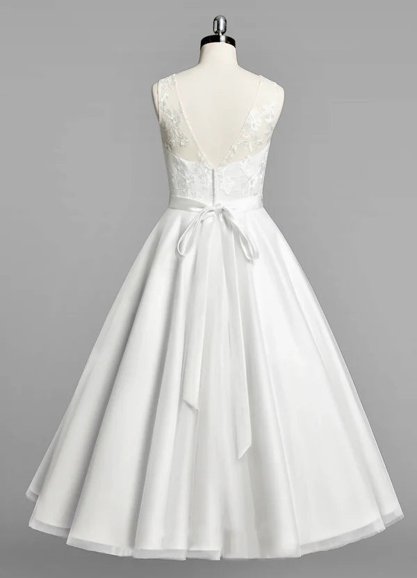 Buyishang Scoop Neck Sleeveless A-Line Tulle Tea-Length Wedding Dress With Beaded Sash